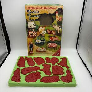 Chilton Old MacDonald Farm 1979 vtg Plastic Cookie Cutters lot of 12 BOX USA